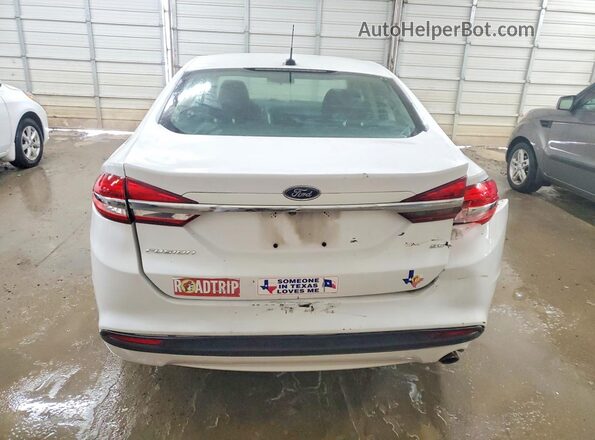 3FA6P0H71HR218943 2017 FORD FUSION Белый Вид сзади