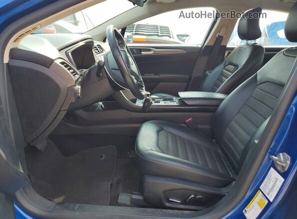 3FA6P0H72HR404751 2017 FORD FUSION Blue Вид салону спереду