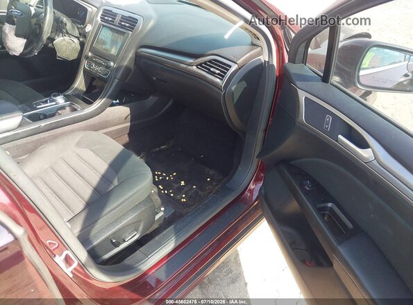 3FA6P0H73HR137250 2017 FORD FUSION Бордовый Вид салона спереди