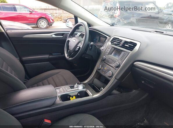 3FA6P0H73HR297340 2017 FORD FUSION Серебряный Вид салона спереди