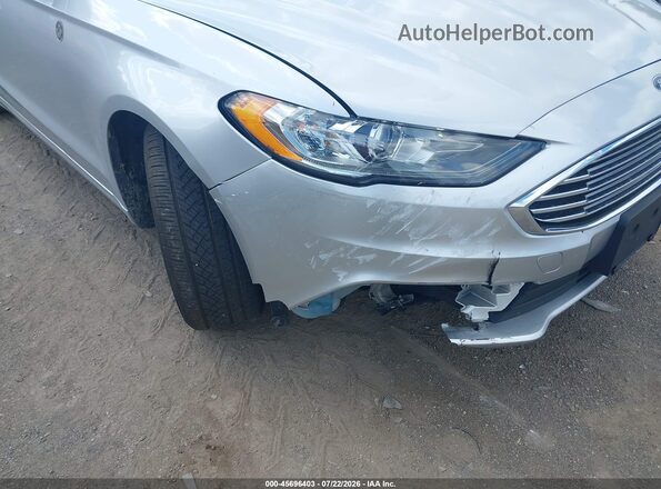 3FA6P0H73HR297340 2017 FORD FUSION Серебряный Вид спереди