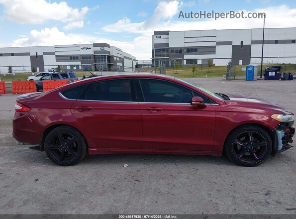 3FA6P0H74GR276575 2016 FORD FUSION Красный Вид задней части салона