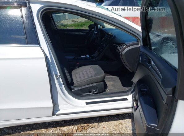 3FA6P0H74HR125026 2017 FORD FUSION White Widok wnętrza z przodu