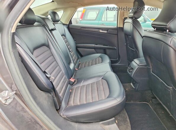 3FA6P0H74JR109897 2018 FORD FUSION Gray Вид задніх сидінь