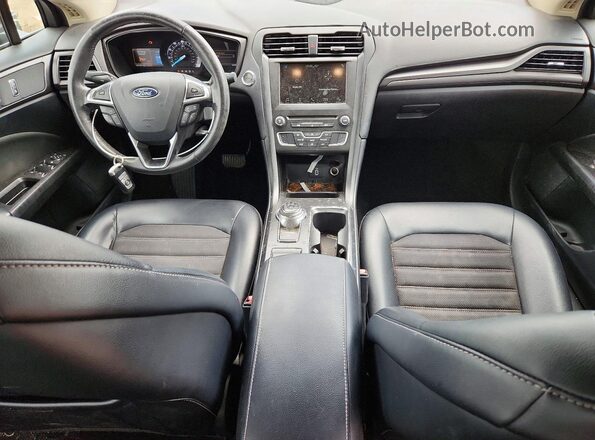 3FA6P0H74JR109897 2018 FORD FUSION Gray Вид панелі приладів