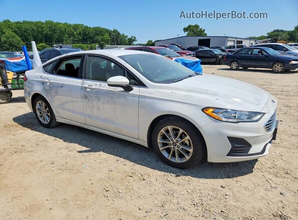 3FA6P0H74LR195313 2020 FORD FUSION Белый Передняя правая четверть