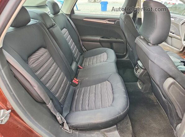 3FA6P0H75GR113725 2016 FORD FUSION Brown Widok tylnych siedzeń