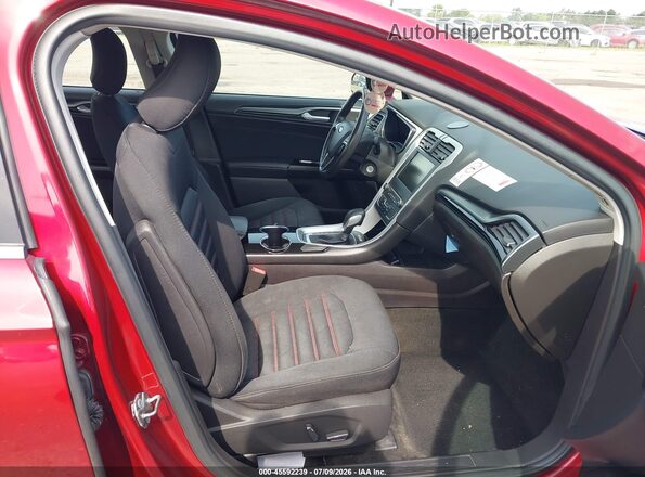 3FA6P0H75GR277461 2016 FORD FUSION Red Front interior view