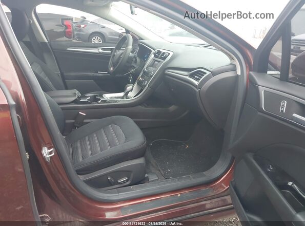 3FA6P0H76GR250673 2016 FORD FUSION Бордовый Вид салона спереди