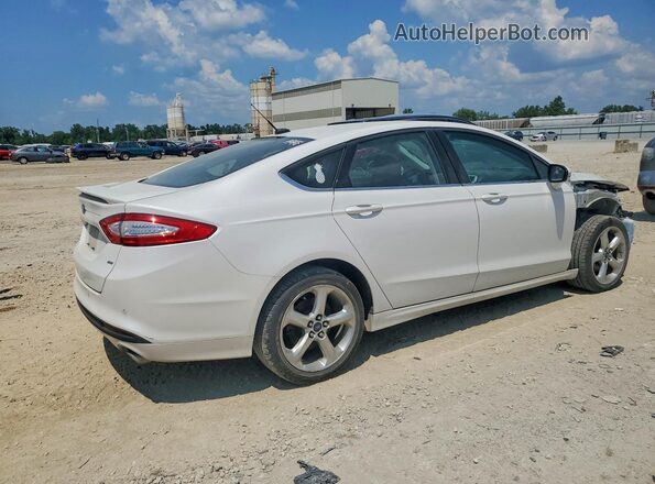3FA6P0H76GR290364 2016 FORD FUSION White Tył prawy