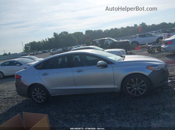 3FA6P0H76HR151353 2017 FORD FUSION Silver Rear interior view