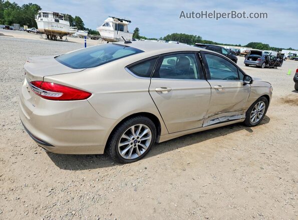 3FA6P0H76HR235477 2017 FORD FUSION Gold Trasero derecho