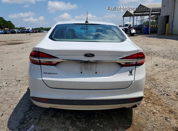 3FA6P0H76HR375111 2017 FORD FUSION White Вид ззаду