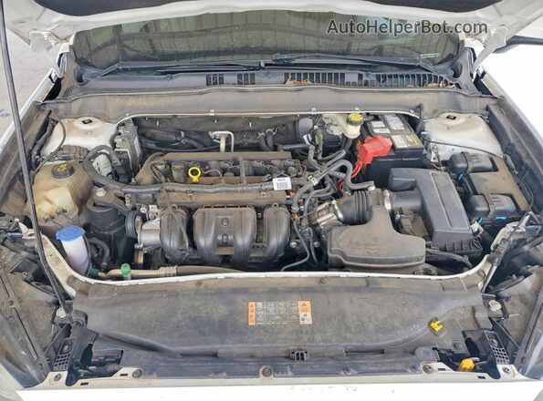 3FA6P0H76HR383306 2017 FORD FUSION White Widok wnętrza z tyłu