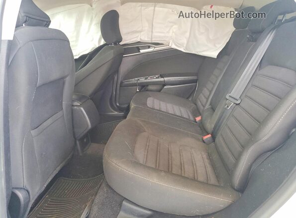 3FA6P0H76HR383306 2017 FORD FUSION White Widok tylnych siedzeń