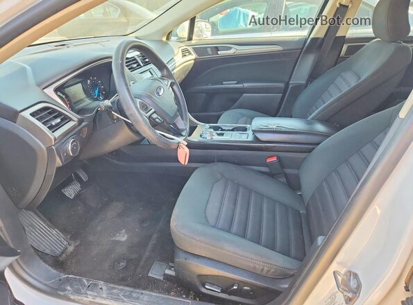 3FA6P0H76JR197982 2018 FORD FUSION White Widok wnętrza z przodu