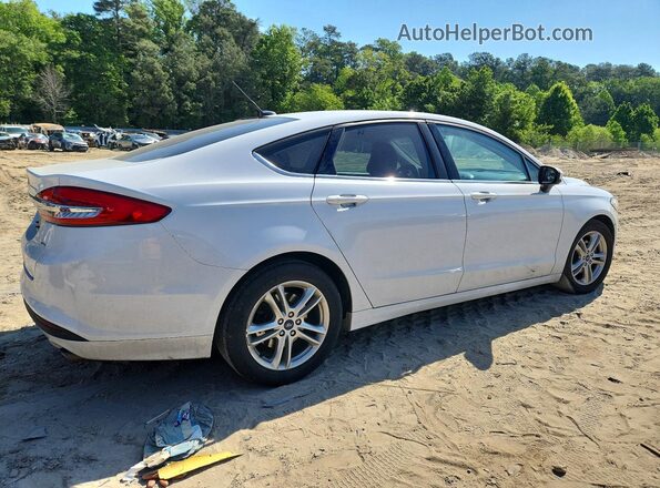 3FA6P0H76JR197982 2018 FORD FUSION White Tył prawy