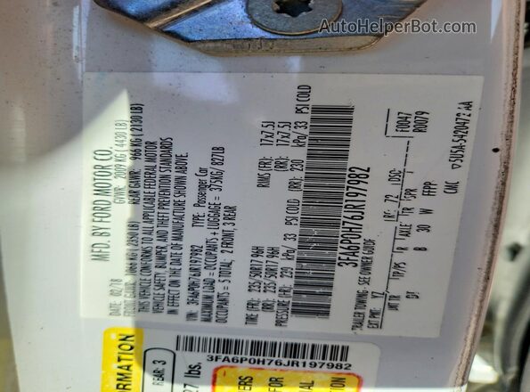 3FA6P0H76JR197982 2018 FORD FUSION White Widok komory silnika