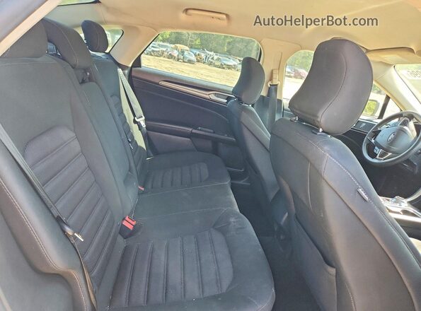 3FA6P0H76JR197982 2018 FORD FUSION White Widok tylnych siedzeń