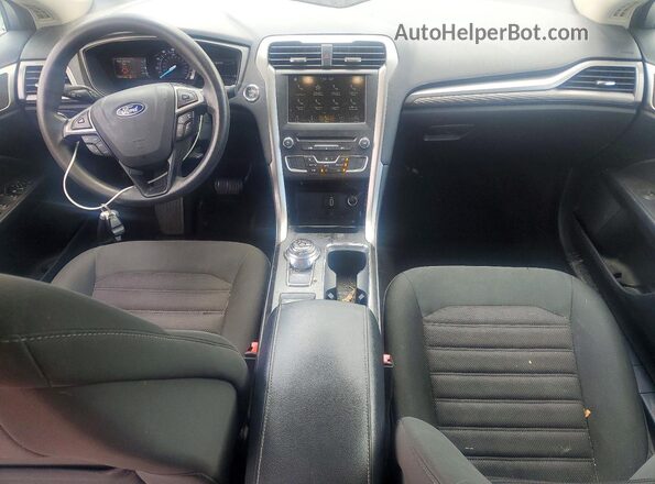 3FA6P0H76JR243181 2018 FORD FUSION Silver Vista del salpicadero