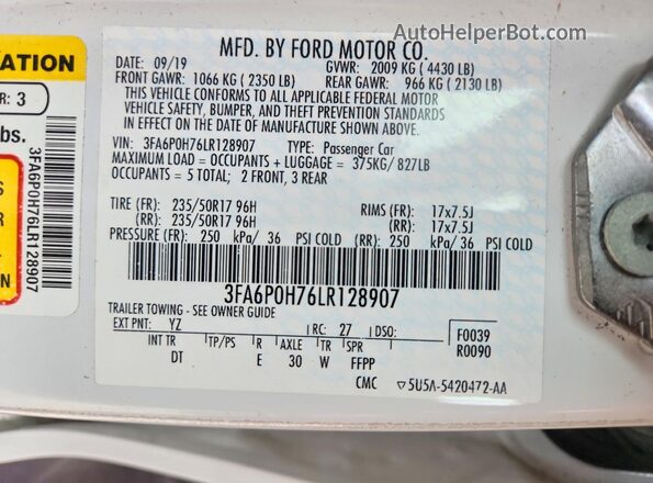 3FA6P0H76LR128907 2020 FORD FUSION White Vista del compartimento del motor