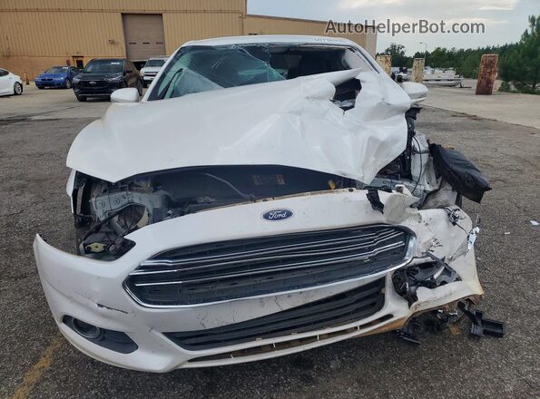 3FA6P0H77GR180195 2016 FORD FUSION White Widok z przodu