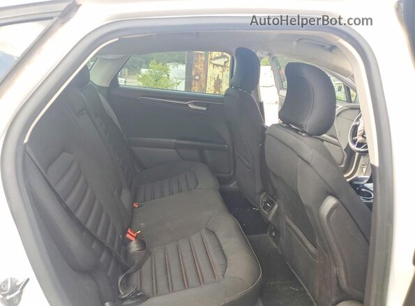 3FA6P0H77GR180195 2016 FORD FUSION White Widok tylnych siedzeń