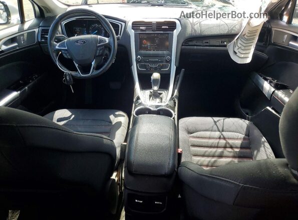 3FA6P0H77GR377366 2016 FORD FUSION Silver Vista del salpicadero