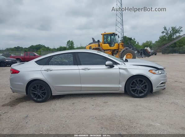 3FA6P0H78JR107909 2018 FORD FUSION Gray უკანა სალონის ხედი
