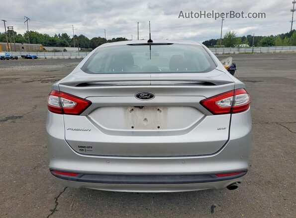 3FA6P0H79GR140863 2016 FORD FUSION Серебряный Вид сзади