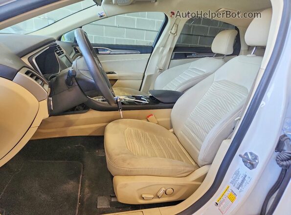 3FA6P0H79GR312308 2016 FORD FUSION Белый Вид салона спереди