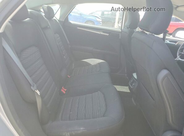 3FA6P0H79GR395433 2016 FORD FUSION Silver Widok tylnych siedzeń