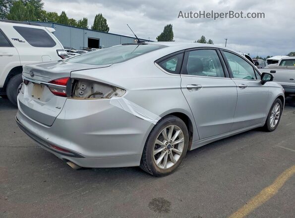 3FA6P0H79HR111302 2017 FORD FUSION Серебряный Задняя правая четверть