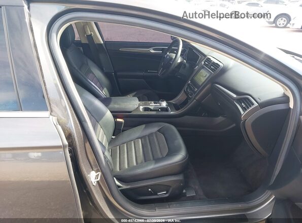 3FA6P0H79HR157907 2017 FORD FUSION Серый Вид салона спереди