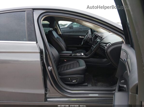 3FA6P0H79JR166709 2018 FORD FUSION Gray Widok wnętrza z przodu