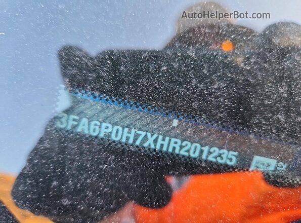 3FA6P0H7XHR201235 2017 FORD FUSION Blue Engine compartment view