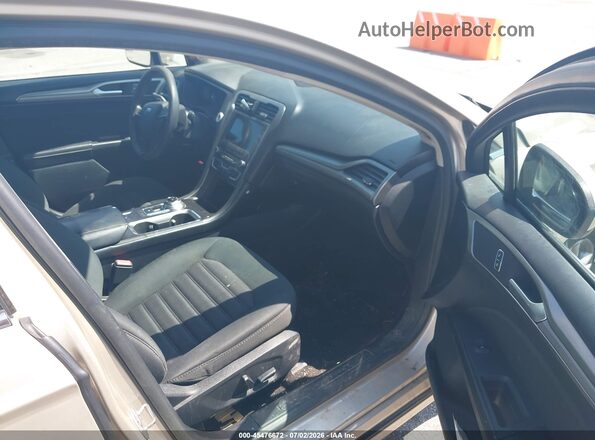 3FA6P0H7XJR108866 2018 FORD FUSION Gold Vista interior delantera