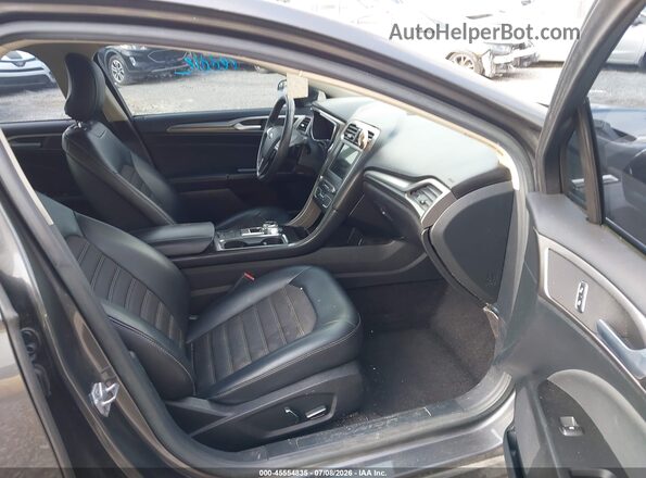 3FA6P0HD0HR266598 2017 FORD FUSION Gray Widok wnętrza z przodu