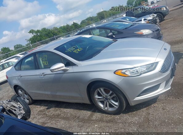3FA6P0HD0JR189009 2018 FORD FUSION Серебряный Вид задней части салона