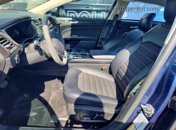 3FA6P0HD0JR213535 2018 FORD FUSION Blue Front interior view