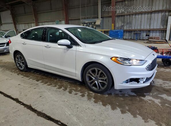 3FA6P0HD1HR339512 2017 FORD FUSION White Front right