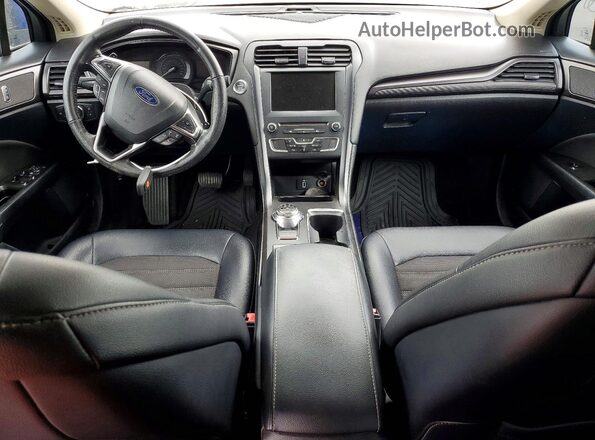 3FA6P0HD1JR167391 2018 FORD FUSION Серебряный Вид панели приборов