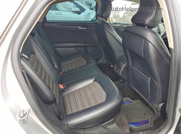 3FA6P0HD1JR167391 2018 FORD FUSION Серебряный Вид задних сидений