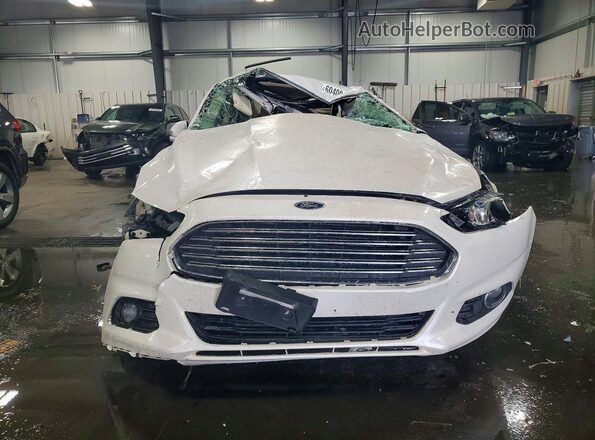3FA6P0HD2GR105975 2016 FORD FUSION Белый Вид спереди