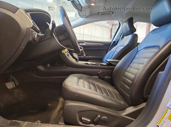 3FA6P0HD2GR332390 2016 FORD FUSION Silver წინა სალონის ხედი