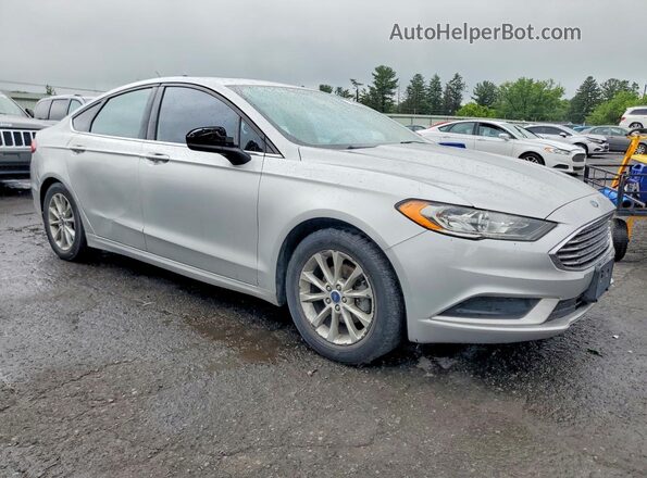 3FA6P0HD2HR153901 2017 FORD FUSION Silver Front right