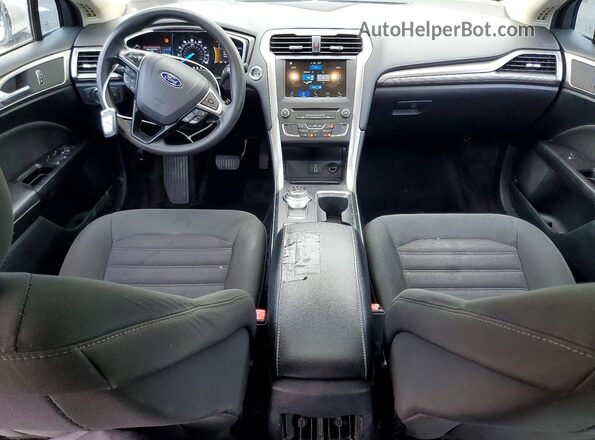 3FA6P0HD2HR153901 2017 FORD FUSION Silver Dashboard view