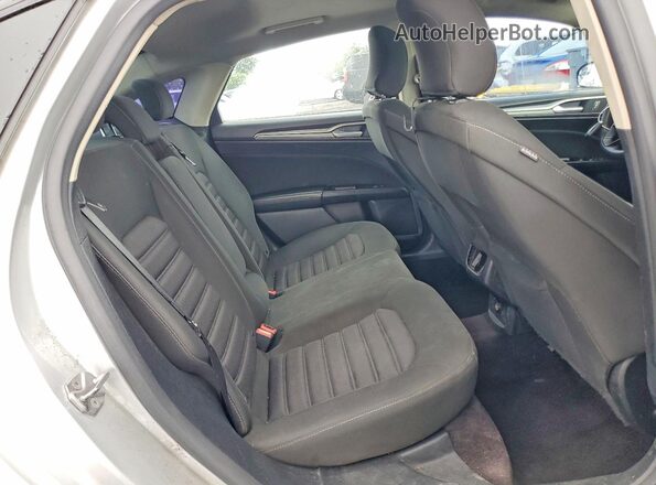 3FA6P0HD2HR153901 2017 FORD FUSION Silver Rear seats view