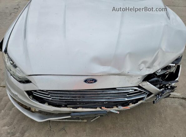 3FA6P0HD2JR162720 2018 FORD FUSION Silver Вид задньої частини салону