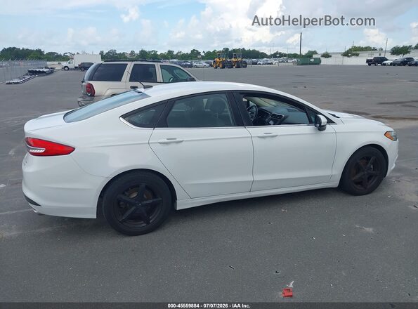 3FA6P0HD2JR184068 2018 FORD FUSION White Widok wnętrza z tyłu